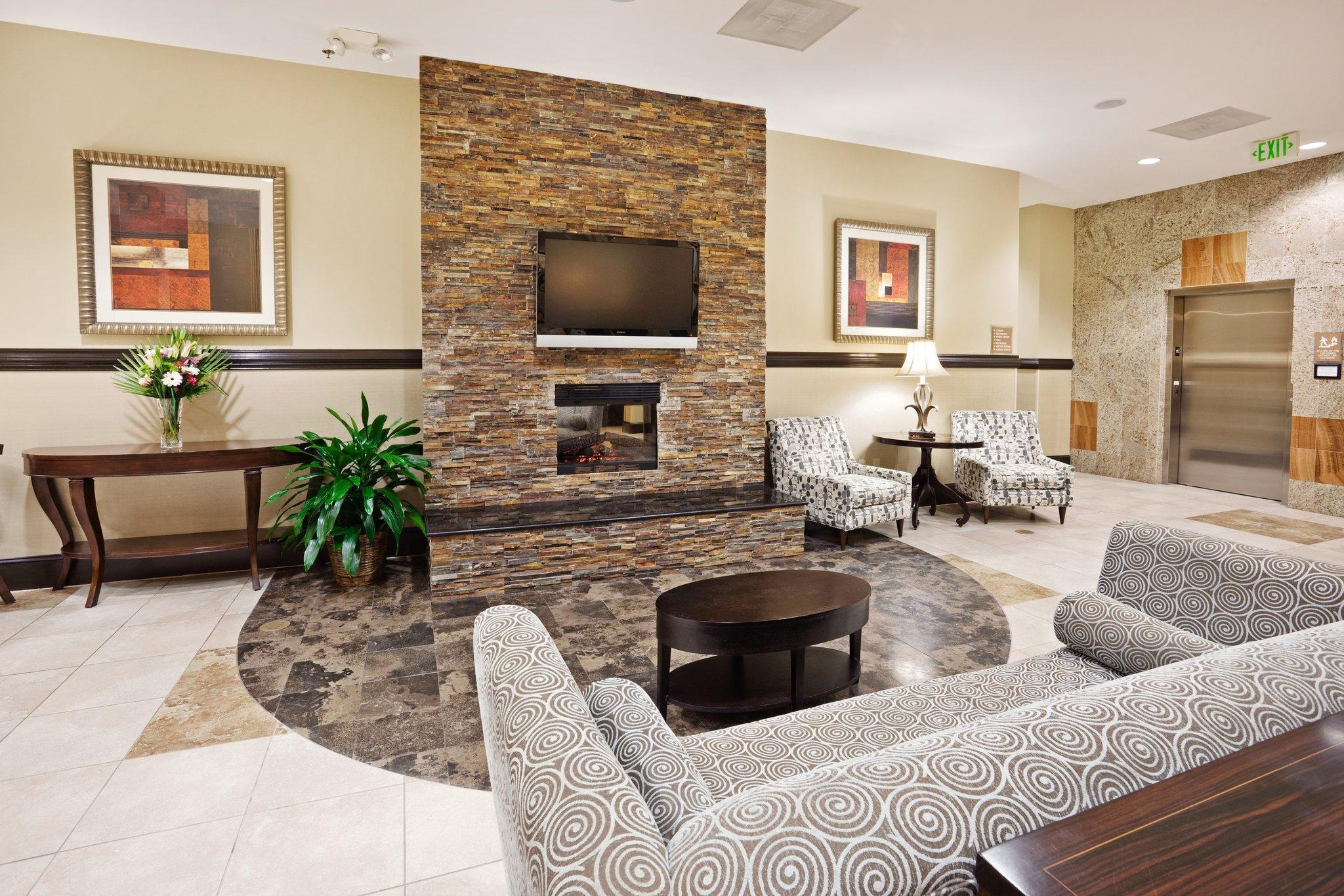 Holiday Inn Hotel & Suites Beaufort At Highway 21 By Ihg Exterior foto