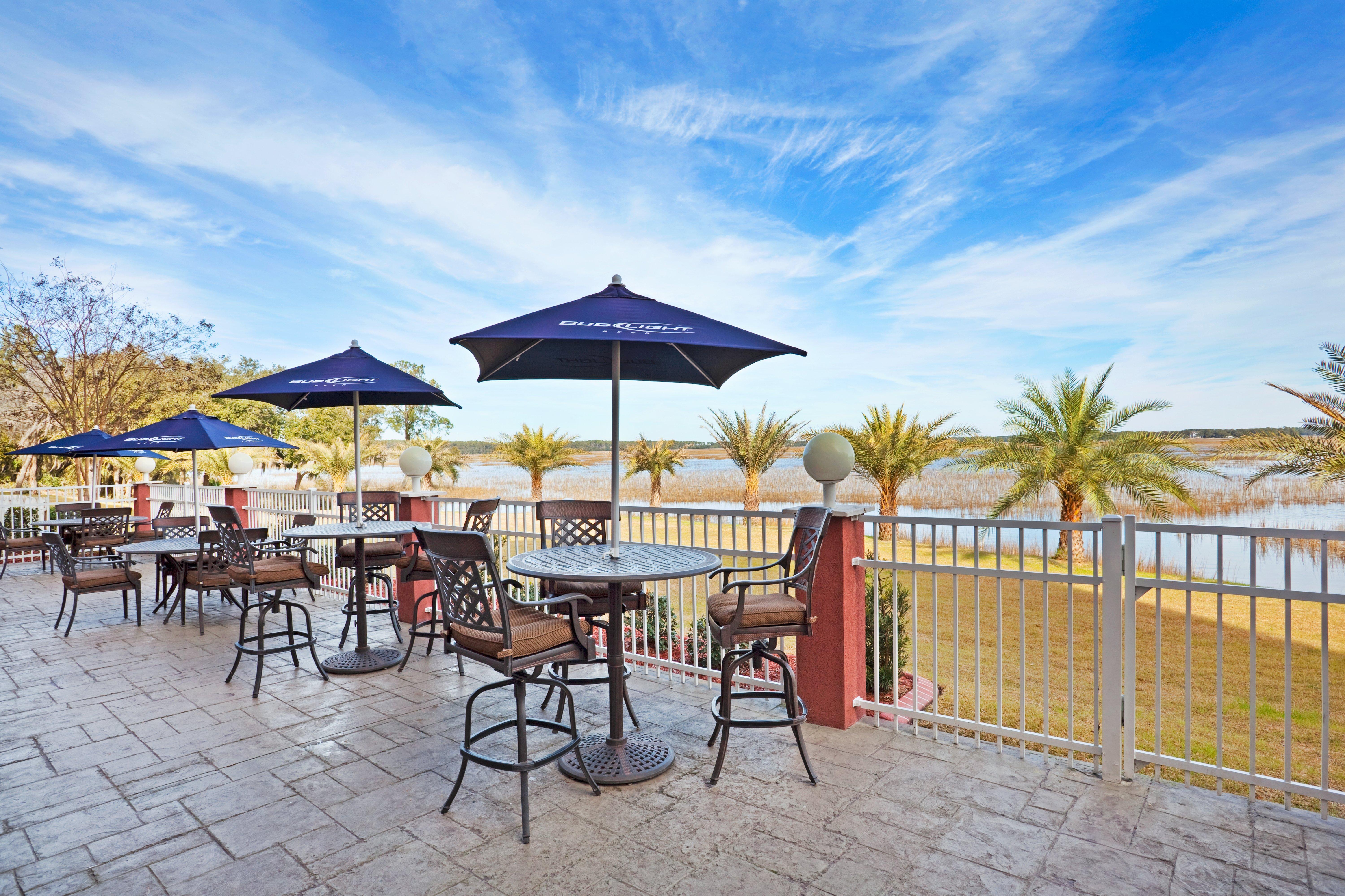 Holiday Inn Hotel & Suites Beaufort At Highway 21 By Ihg Exterior foto