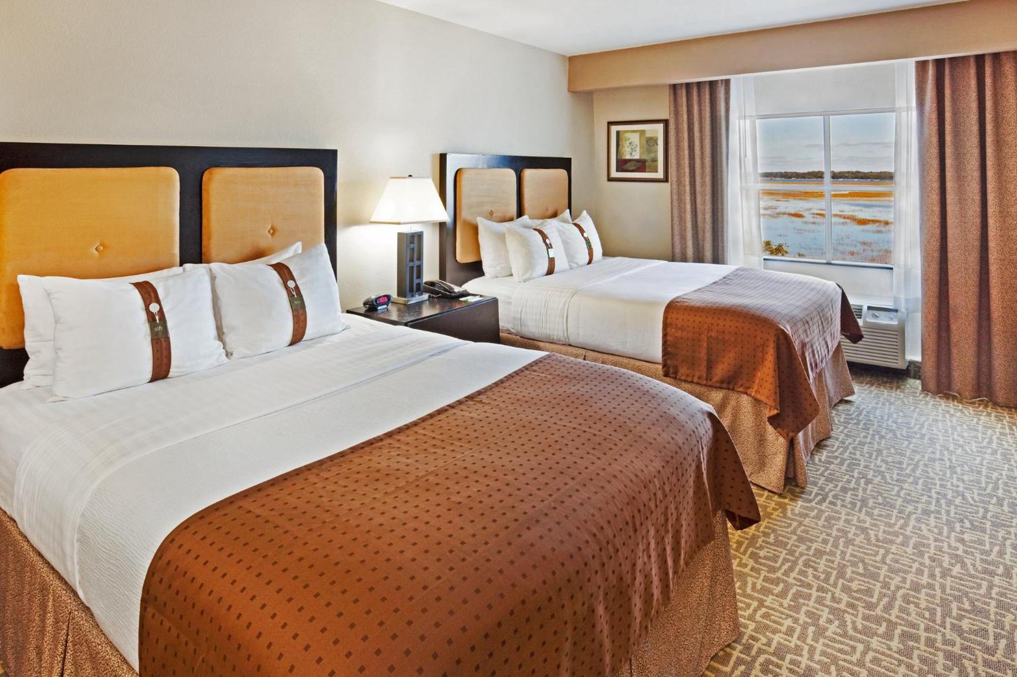 Holiday Inn Hotel & Suites Beaufort At Highway 21 By Ihg Exterior foto