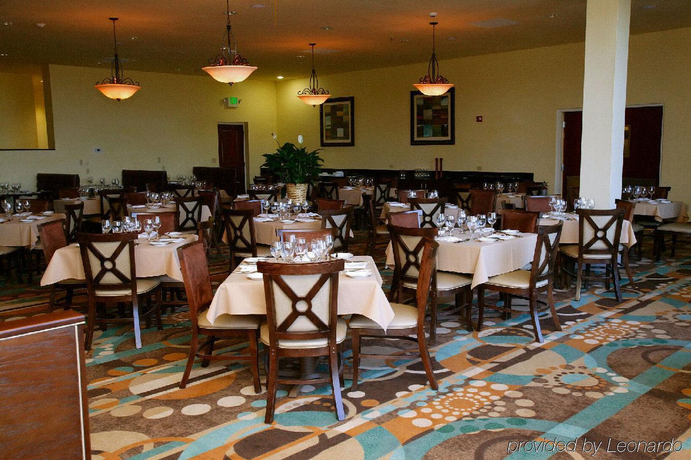 Holiday Inn Hotel & Suites Beaufort At Highway 21, An Ihg Hotel Restaurante foto